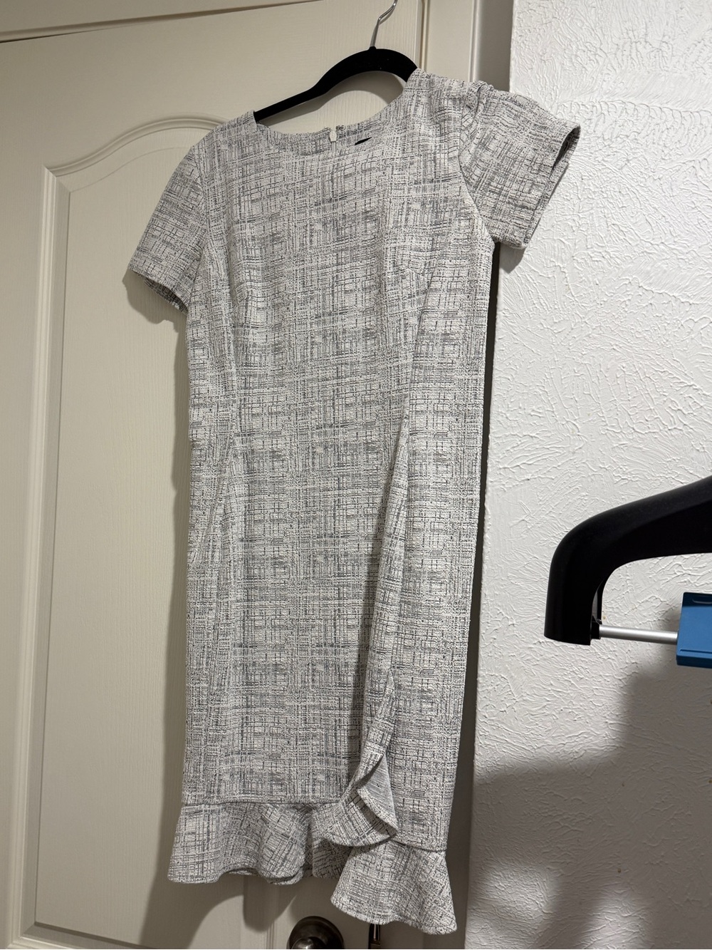 Ann Taylor shift dress